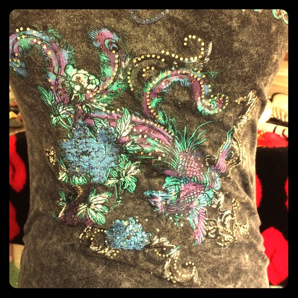 LAST CHANCE SALE!   🤍❤️🖤Guess X 3 - Picture 2 of 7